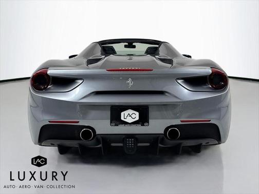 2018 Ferrari 488 Spider Base