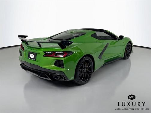 Roswell Green Metallic 2026 Chevrolet Corvette Stingray w/1LT