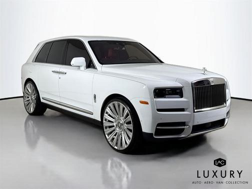 2024 Rolls-Royce Cullinan 26'' AG Lux Wheels * Rear Trays * Starlight Headliner