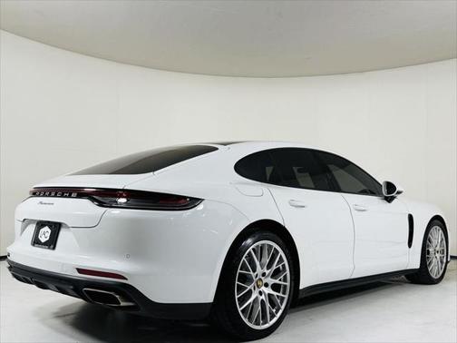 2021 Porsche Panamera 4