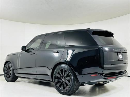 2023 Land Rover Range Rover P400 SE