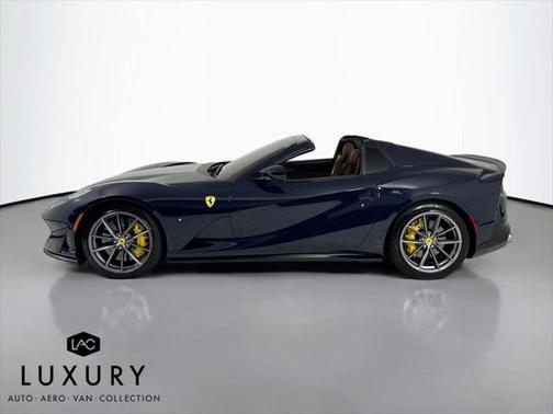 2021 Ferrari 812 GTS