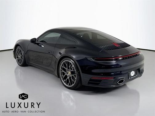2021 Porsche 911 Carrera