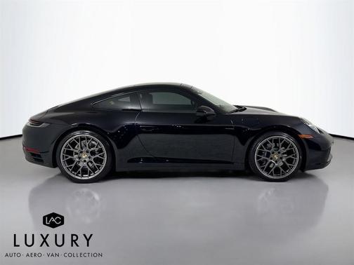 2021 Porsche 911 Carrera