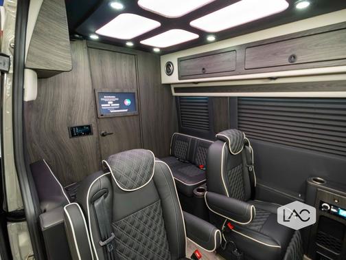 2025 Mercedes-Benz Sprinter 2500 Standard Roof