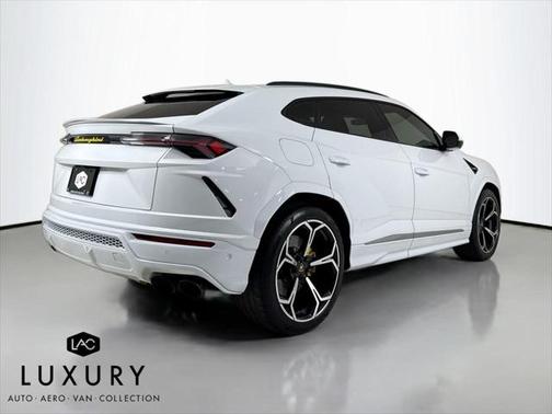 2020 Lamborghini Urus AWD