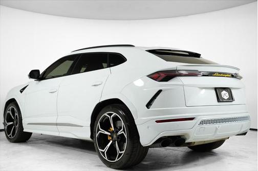 2020 Lamborghini Urus AWD