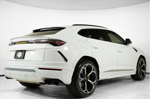 2020 Lamborghini Urus AWD