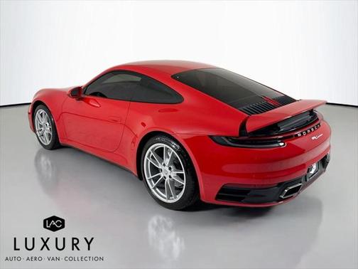 2021 Porsche 911 Carrera
