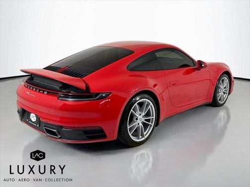 2021 Porsche 911 Carrera