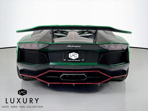 2016 Lamborghini Aventador LP700-4