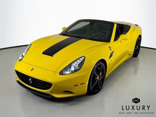 2014 Ferrari California Base