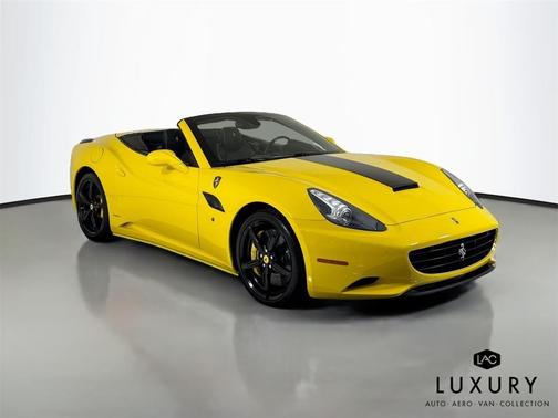 2014 Ferrari California Base