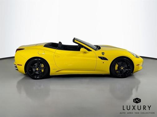 2014 Ferrari California Base