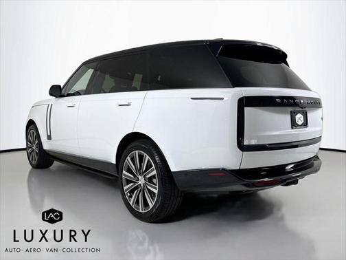 2023 Land Rover Range Rover P400 SE