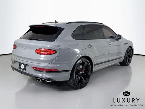 2022 Bentley Bentayga V8