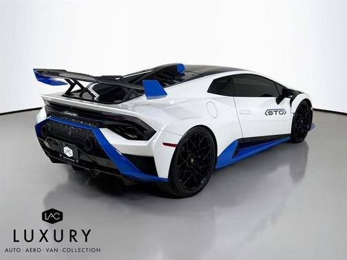 2023 Lamborghini Huracan STO Coupe