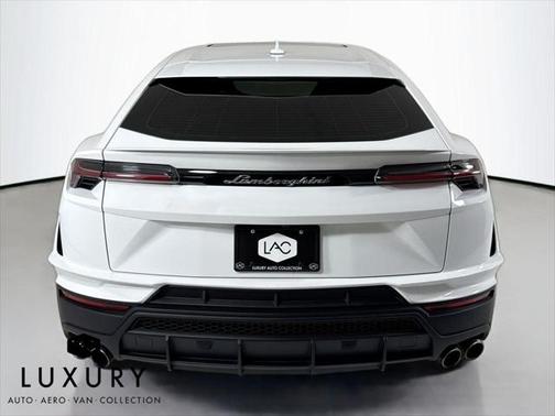 2023 Lamborghini Urus S