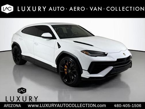 2023 Lamborghini Urus S