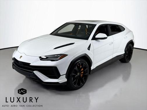 2023 Lamborghini Urus S