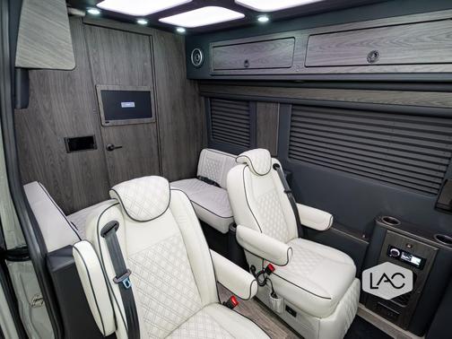 2025 Mercedes-Benz Sprinter 2500 Standard Roof