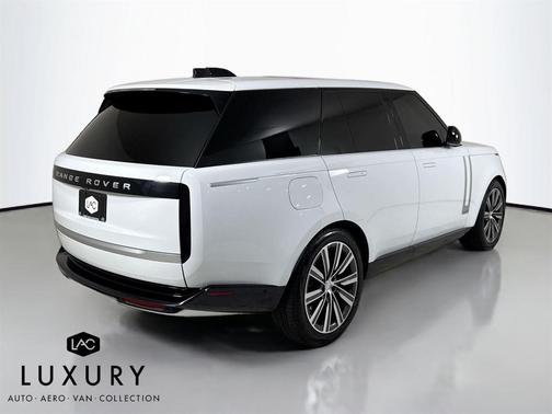 2025 Land Rover Range Rover P550e Autobiography