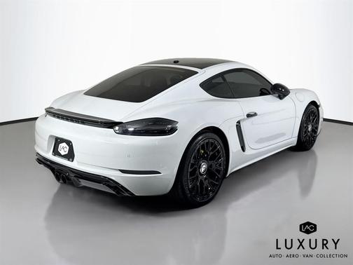 2021 Porsche 718 Cayman T