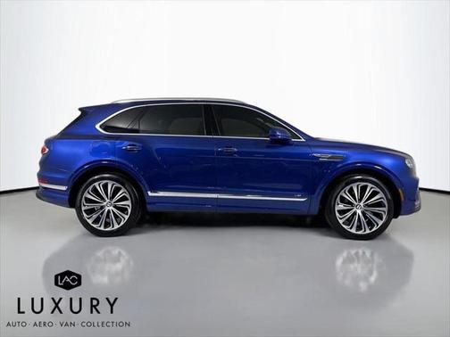 2022 Bentley Bentayga V8