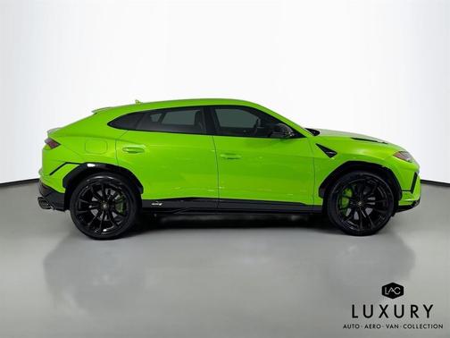 2024 Lamborghini Urus S