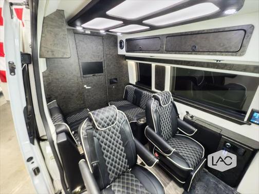 2022 Mercedes-Benz Sprinter 2500 Standard Roof