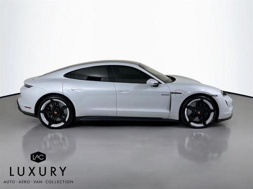 2021 Porsche Taycan Turbo