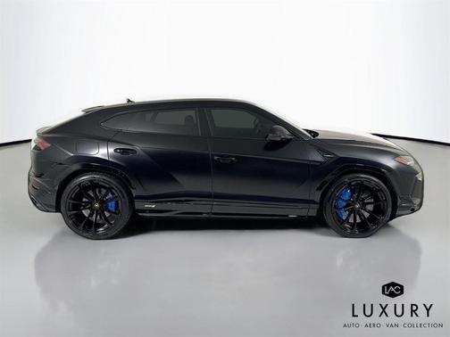 2024 Lamborghini Urus S