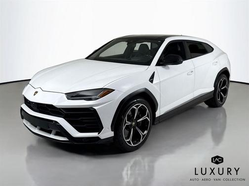 2019 Lamborghini Urus Base