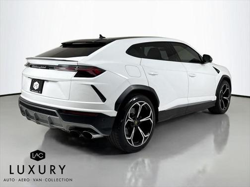 2019 Lamborghini Urus Base