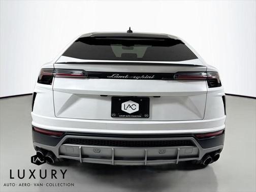 2019 Lamborghini Urus Base