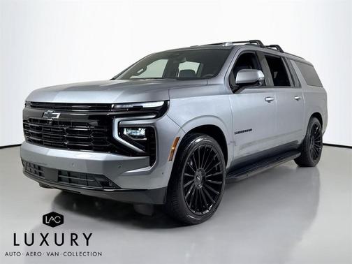 2025 Chevrolet Suburban RST