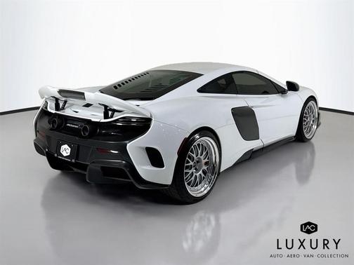 2016 McLaren 675LT Base