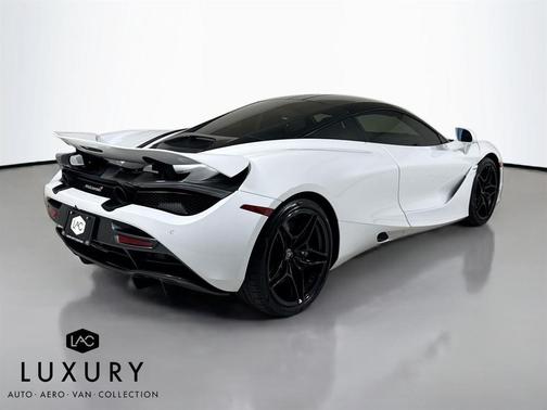 2018 McLaren 720S Base