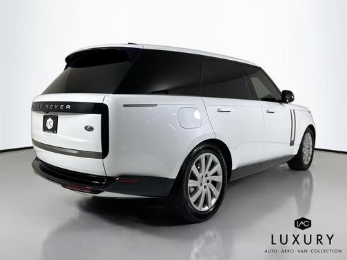 2023 Land Rover Range Rover P400 SE