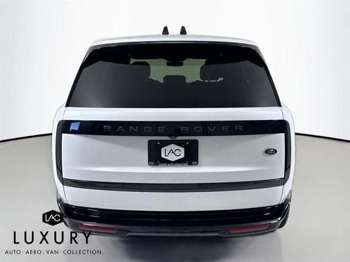 2023 Land Rover Range Rover P530 SE