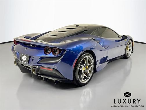 2022 Ferrari F8 Tributo Base