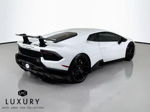 2018 Lamborghini Huracan LP 640-4 Performante