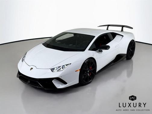 2018 Lamborghini Huracan LP 640-4 Performante