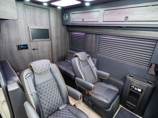 2025 Mercedes-Benz Sprinter 2500 Standard Roof