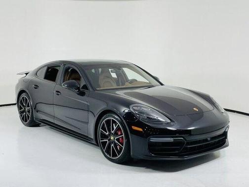 Photo 2 of 83 of 2019 Porsche Panamera GTS