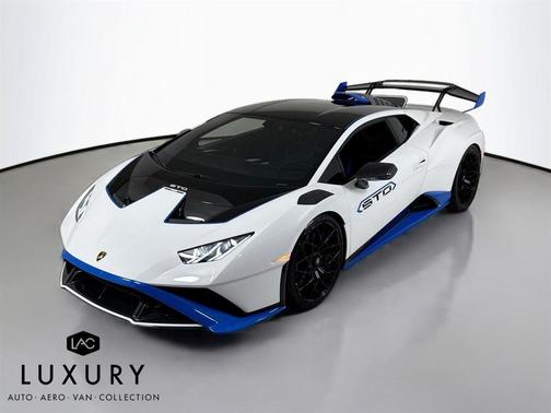 2023 Lamborghini Huracan STO Coupe