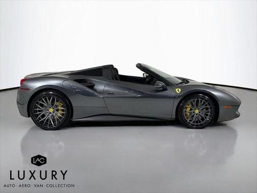2018 Ferrari 488 Spider Base