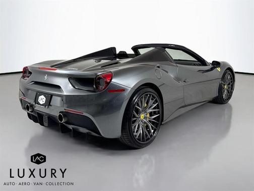 2018 Ferrari 488 Spider Base