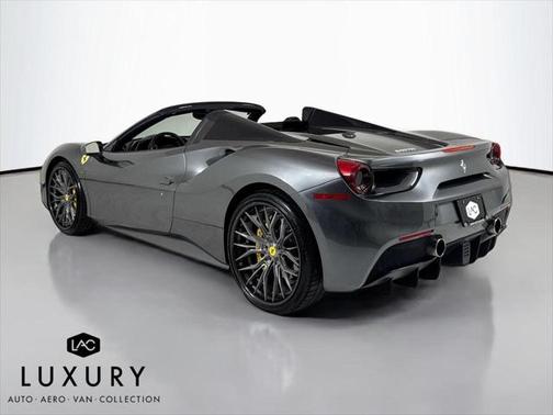 2018 Ferrari 488 Spider Base