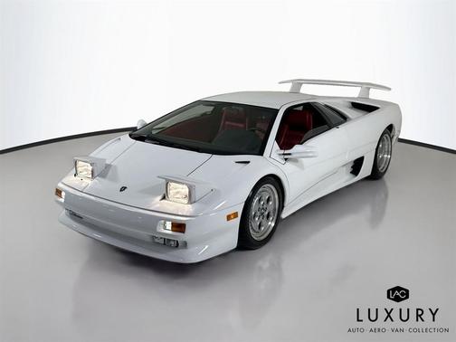 1992 Lamborghini Diablo RWD * WOW Manual 5- SPD * Only 5K  Miles